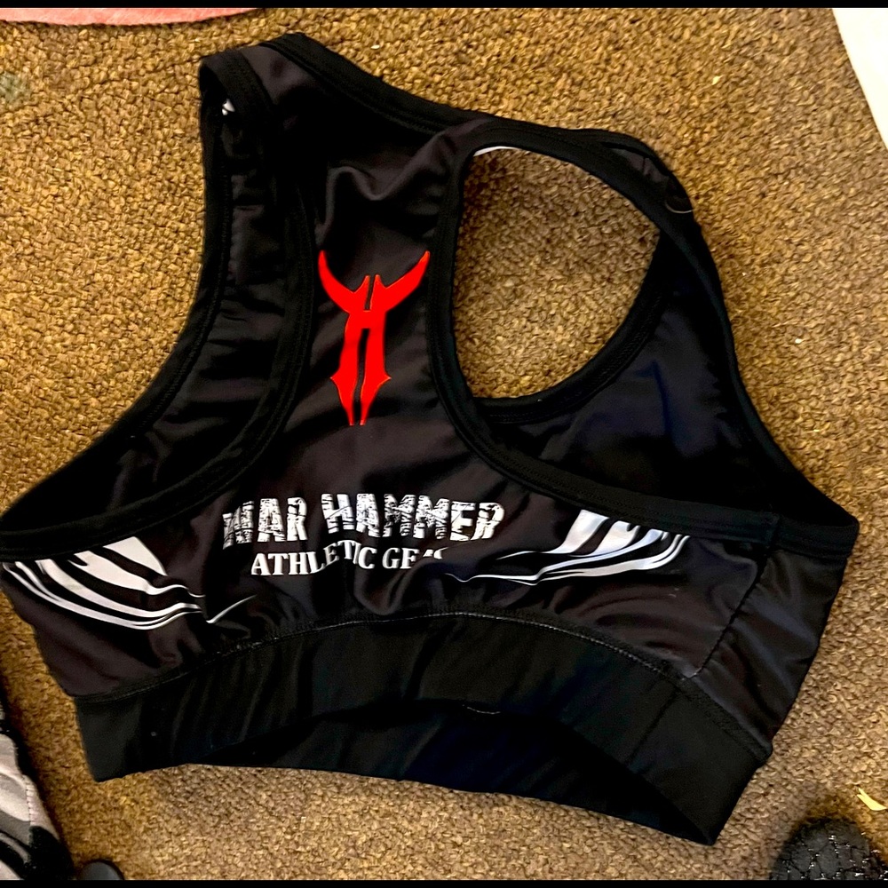 Women’s Crop Top. Used But Very Good Condition.